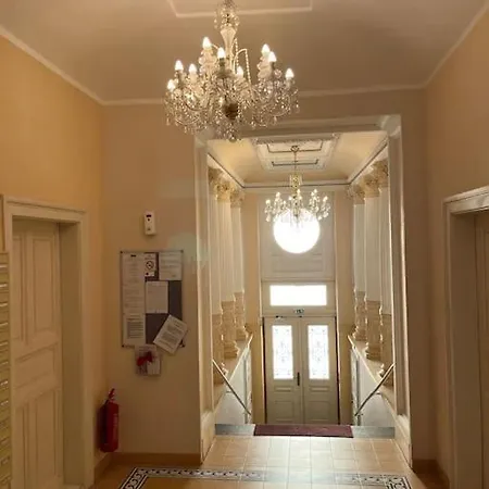 Lejlighed Royal Historical In Center