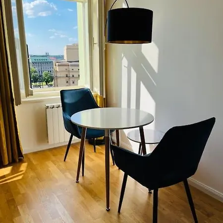 Royal Historical In Center Apartment Prague